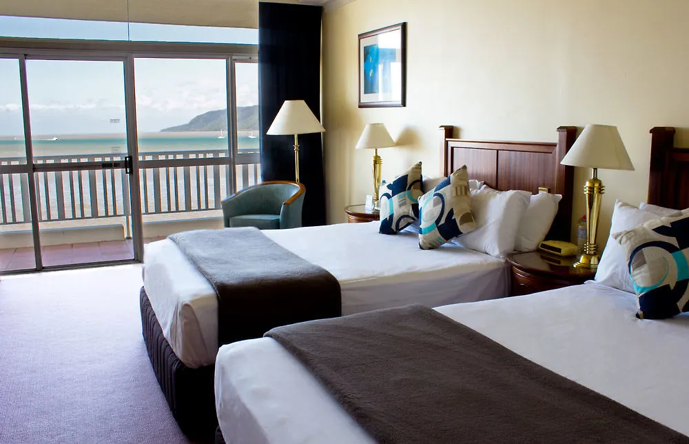 Hotel Crystalbrook Riley Cairns