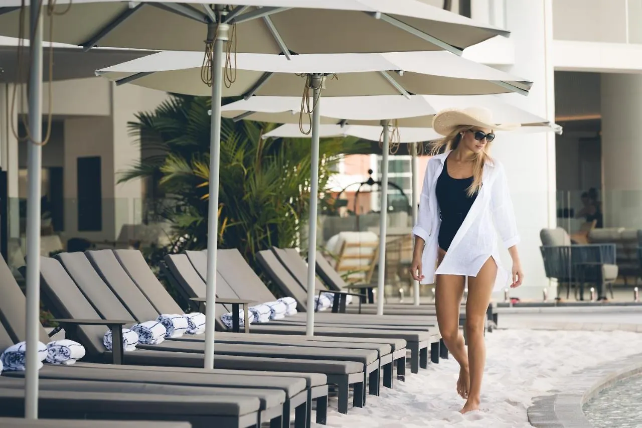 Hotel Crystalbrook Riley Cairns