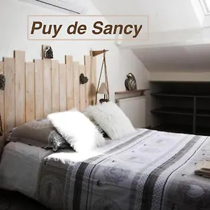 Chaine Des Puys Avec Garages Attenants , Clermont-Ferrand France